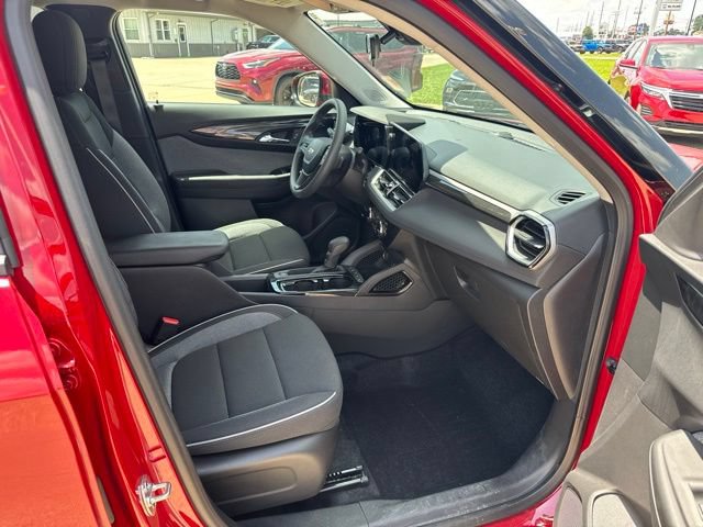 Used 2026 Chevrolet TrailBlazer LT w/ Driver Confidence Package FWD image 26