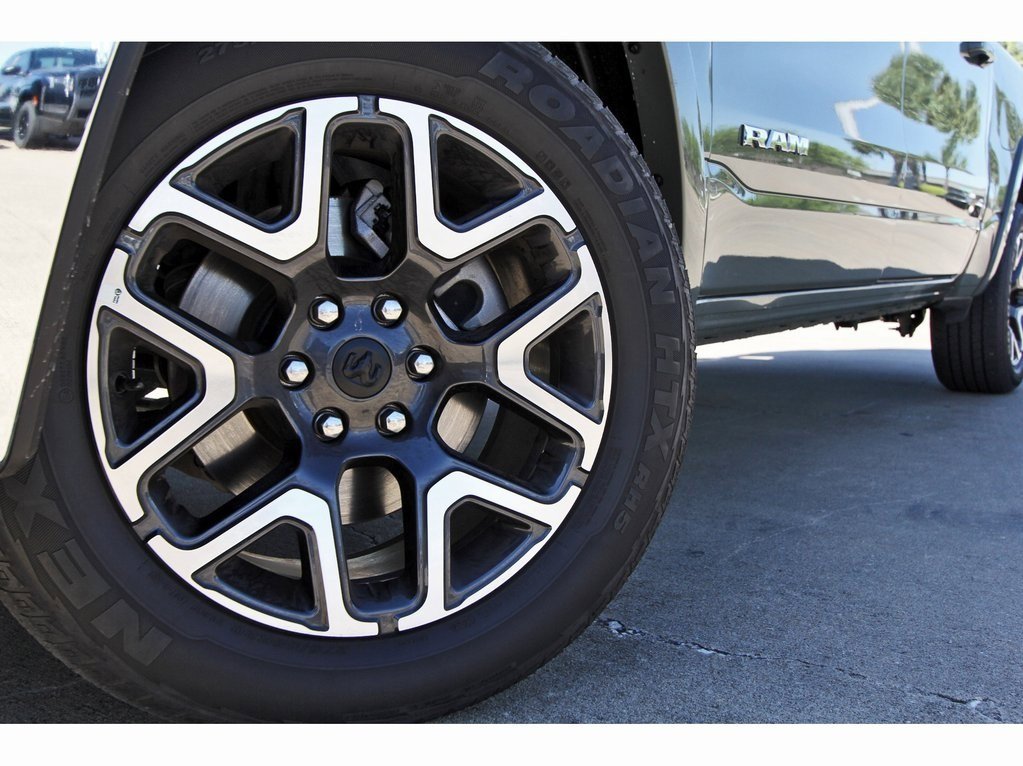 Used 2026 RAM 1500 Laramie image 28