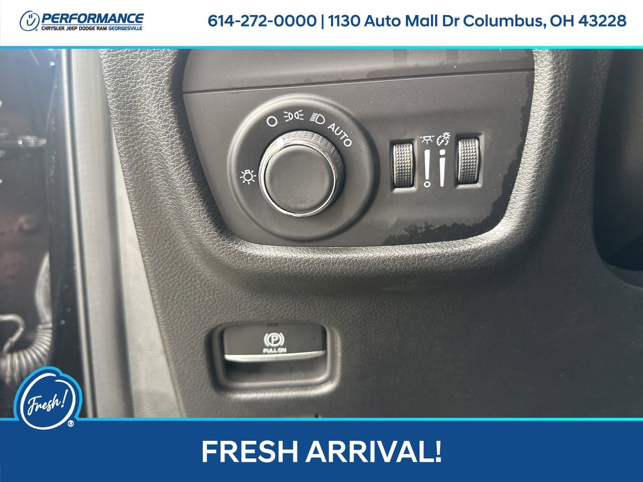 Used 2024 Jeep Grand Cherokee Altitude image 15