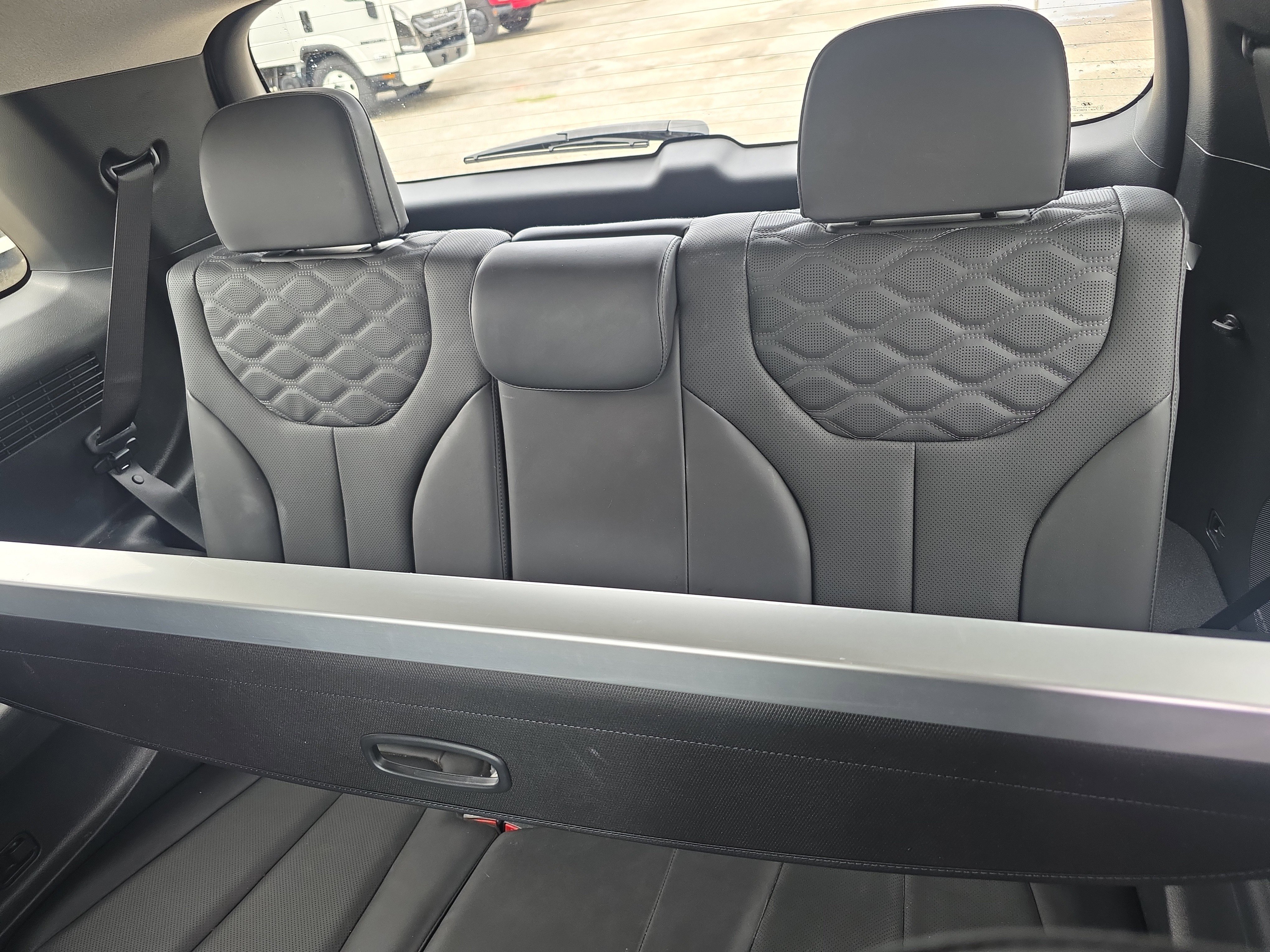 Used 2022 Hyundai Palisade Limited w/ Cargo Package FWD image 14