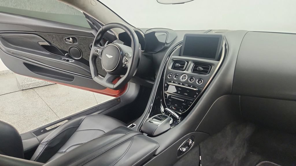 Used 2020 Aston Martin DBS Superleggera RWD image 41