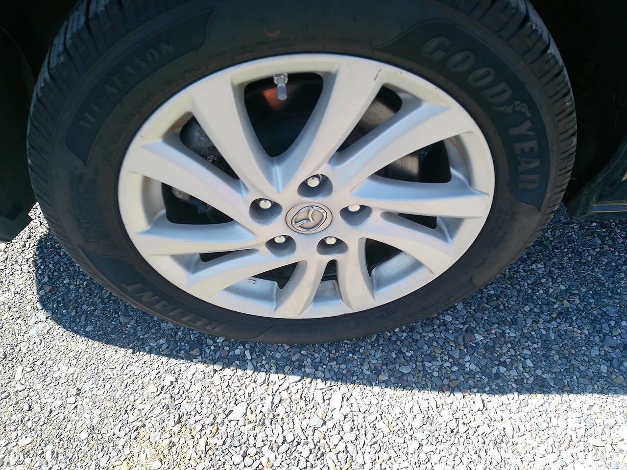 Used 2012 MAZDA MAZDA5 Sport FWD image 14