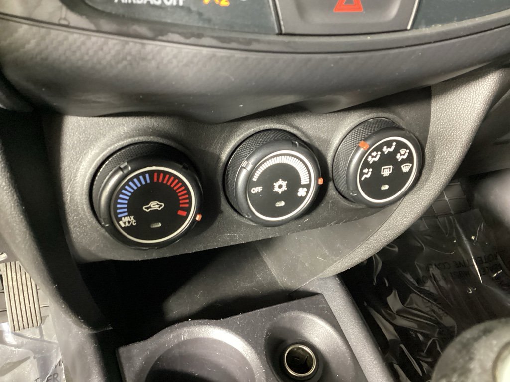 Used 2016 Mitsubishi Outlander Sport ES image 24