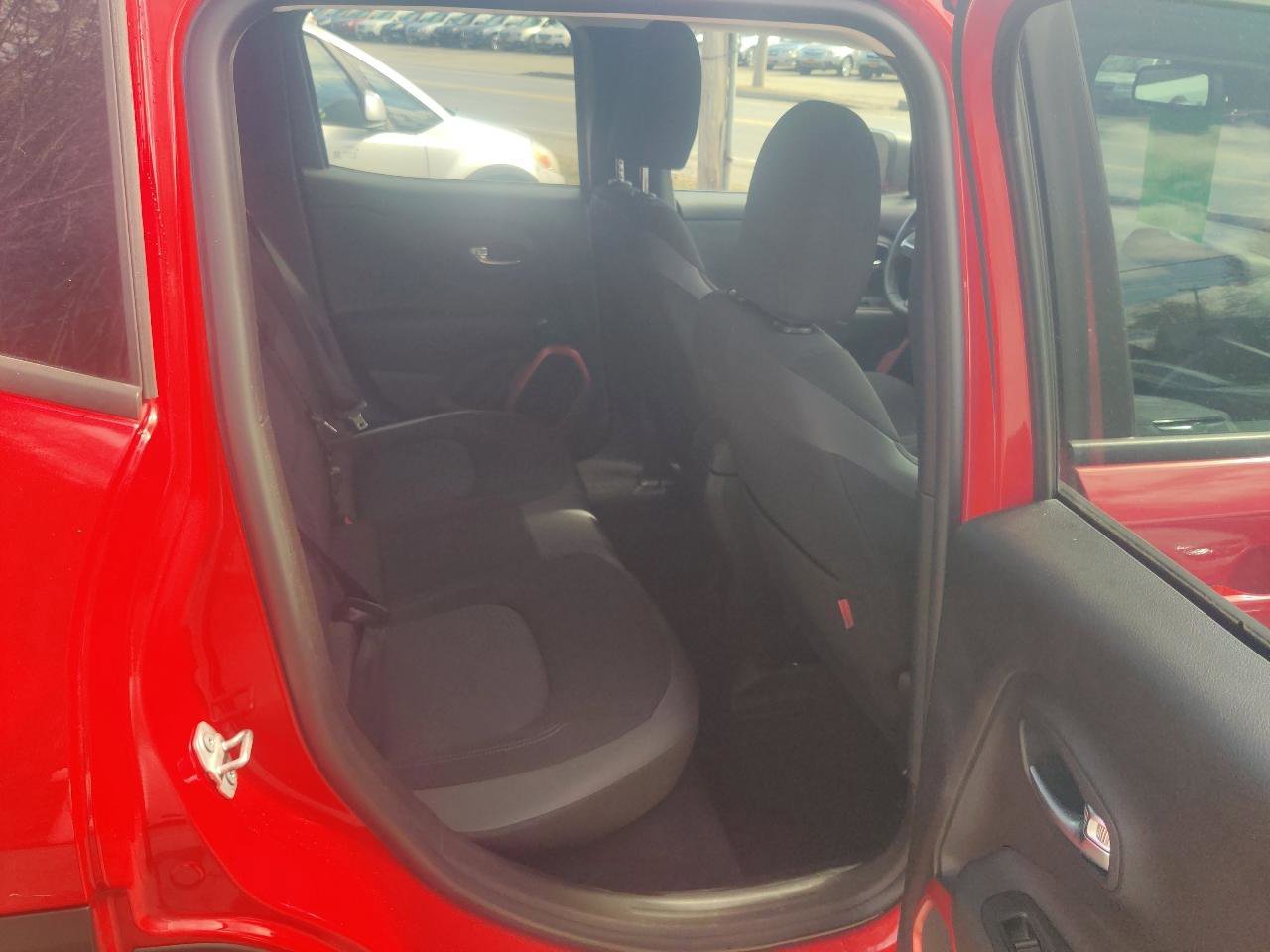 Used 2017 Jeep Renegade Trailhawk w/ Popular Equipment Group image 14