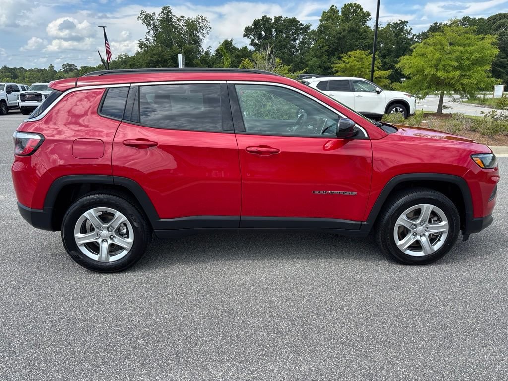 Used 2024 Jeep Compass Latitude AWD/4WD image 20