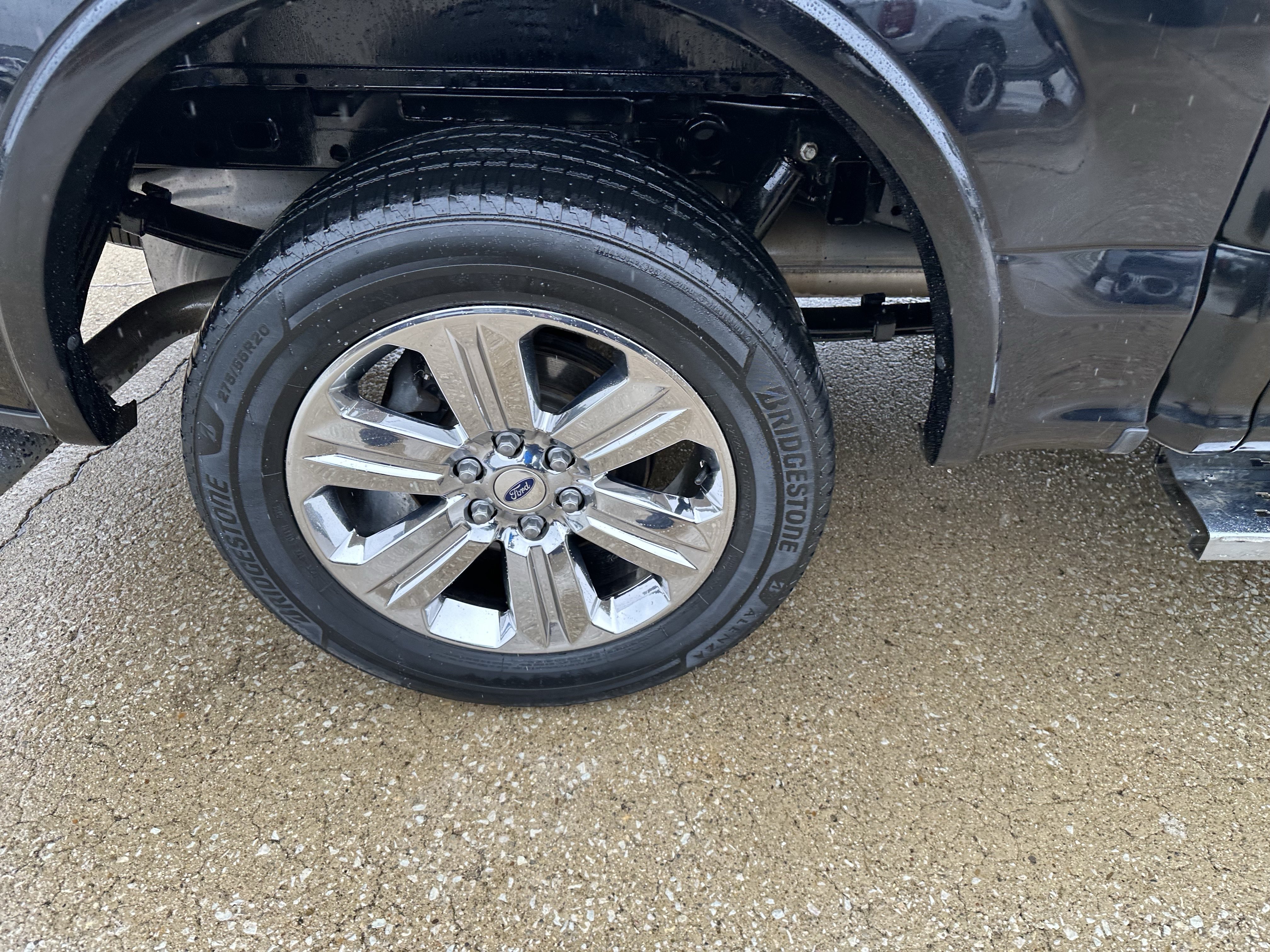 Used 2018 Ford F150 Lariat RWD image 3