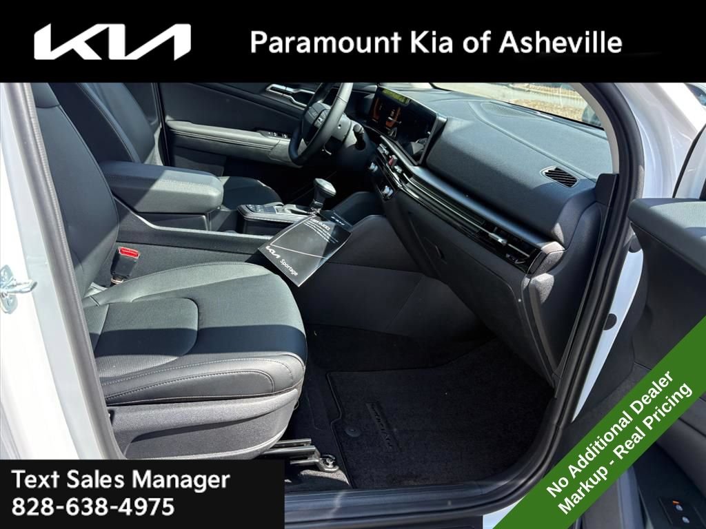 New 2026 Kia Sportage EX FWD image 19