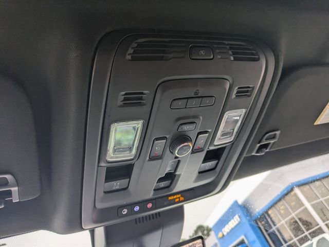 Used 2023 GMC Yukon Denali Ultimate image 28