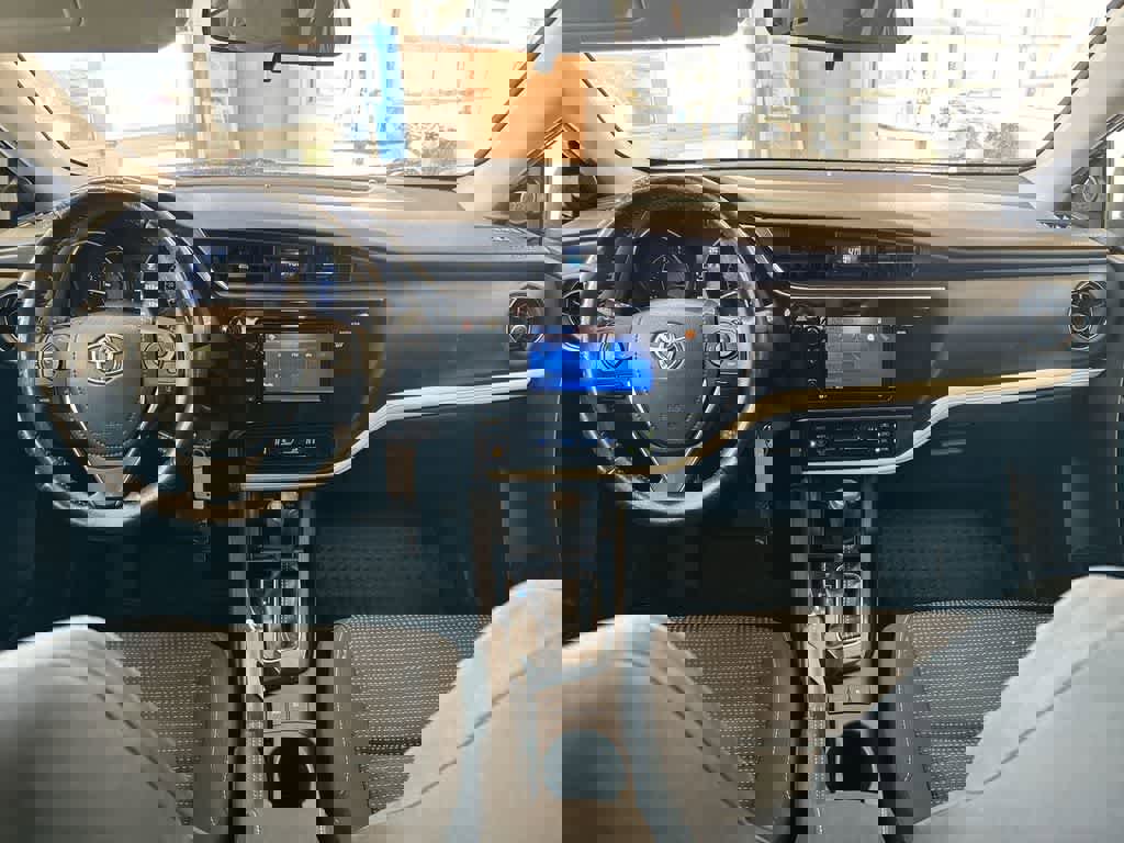 Used 2017 Toyota Corolla iM image 16