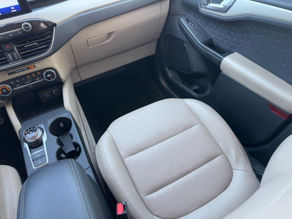 Used 2020 Ford Escape SEL image 15