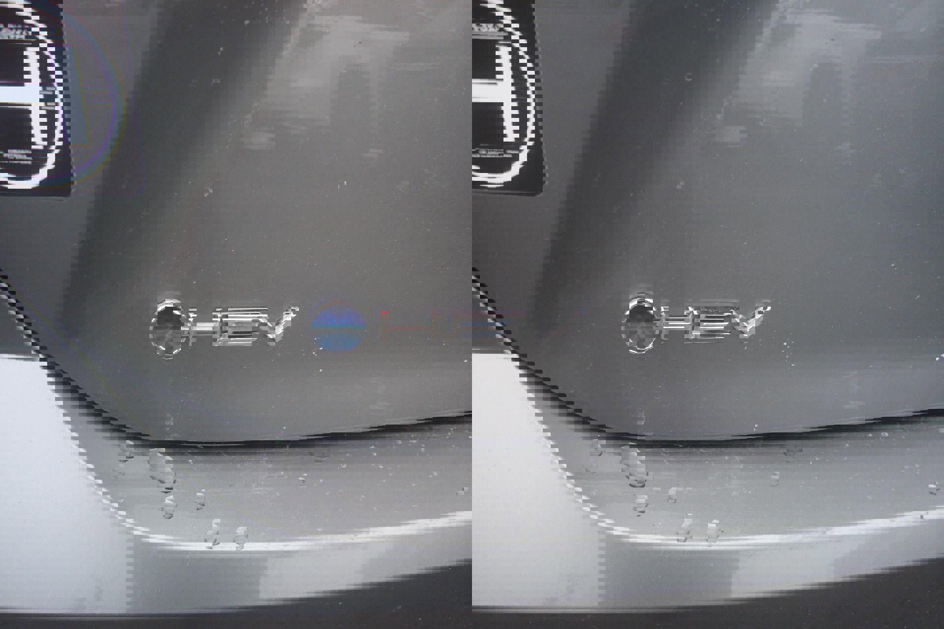 Used 2025 Toyota Camry SE image 6