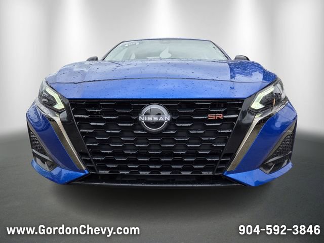Used 2025 Nissan Altima 2.5 SR FWD image 9