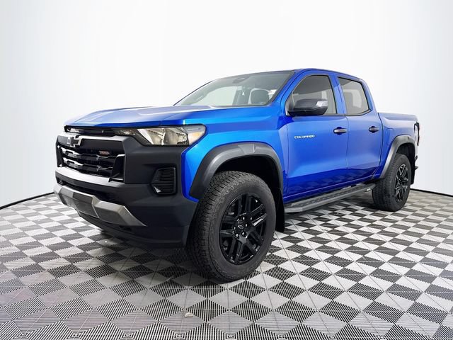 Used 2023 Chevrolet Colorado Trail Boss w/ Advanced Trailering Package AWD/4WD image 2