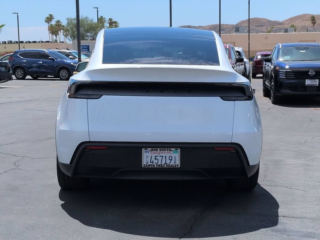 Used 2026 Tesla Model Y 2WD image 4