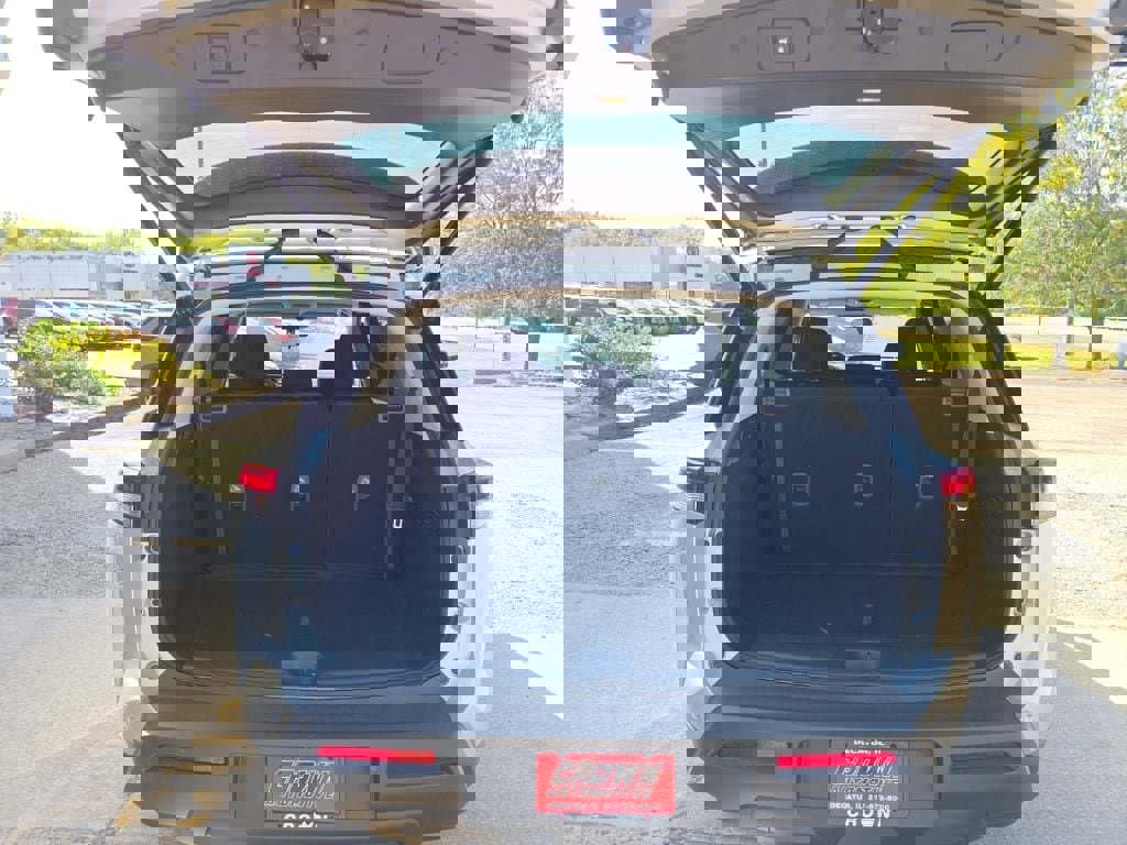 New 2025 Nissan Pathfinder SV image 7