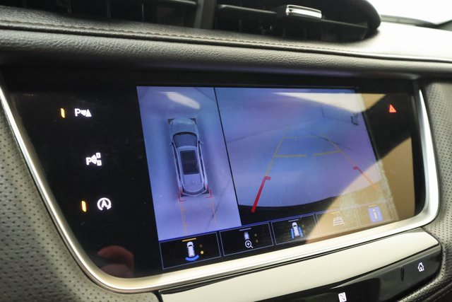 Used 2021 Cadillac XT5 Premium Luxury image 16