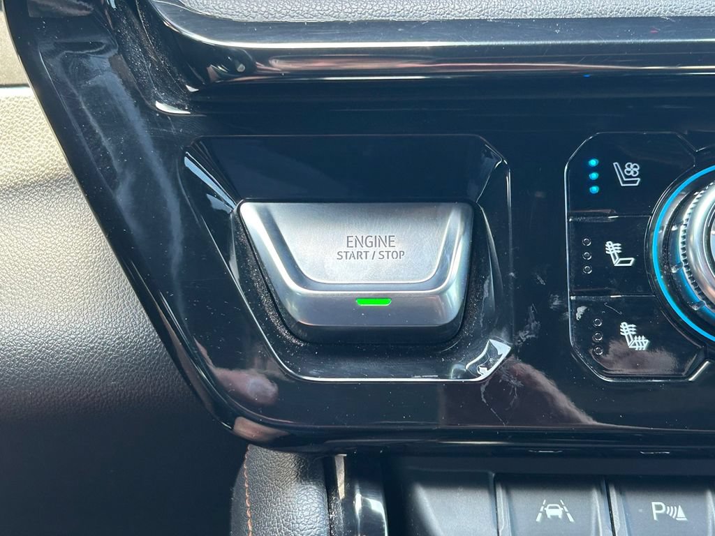 Used 2023 GMC Sierra 1500 AT4 w/ AT4 Premium Package AWD/4WD image 30