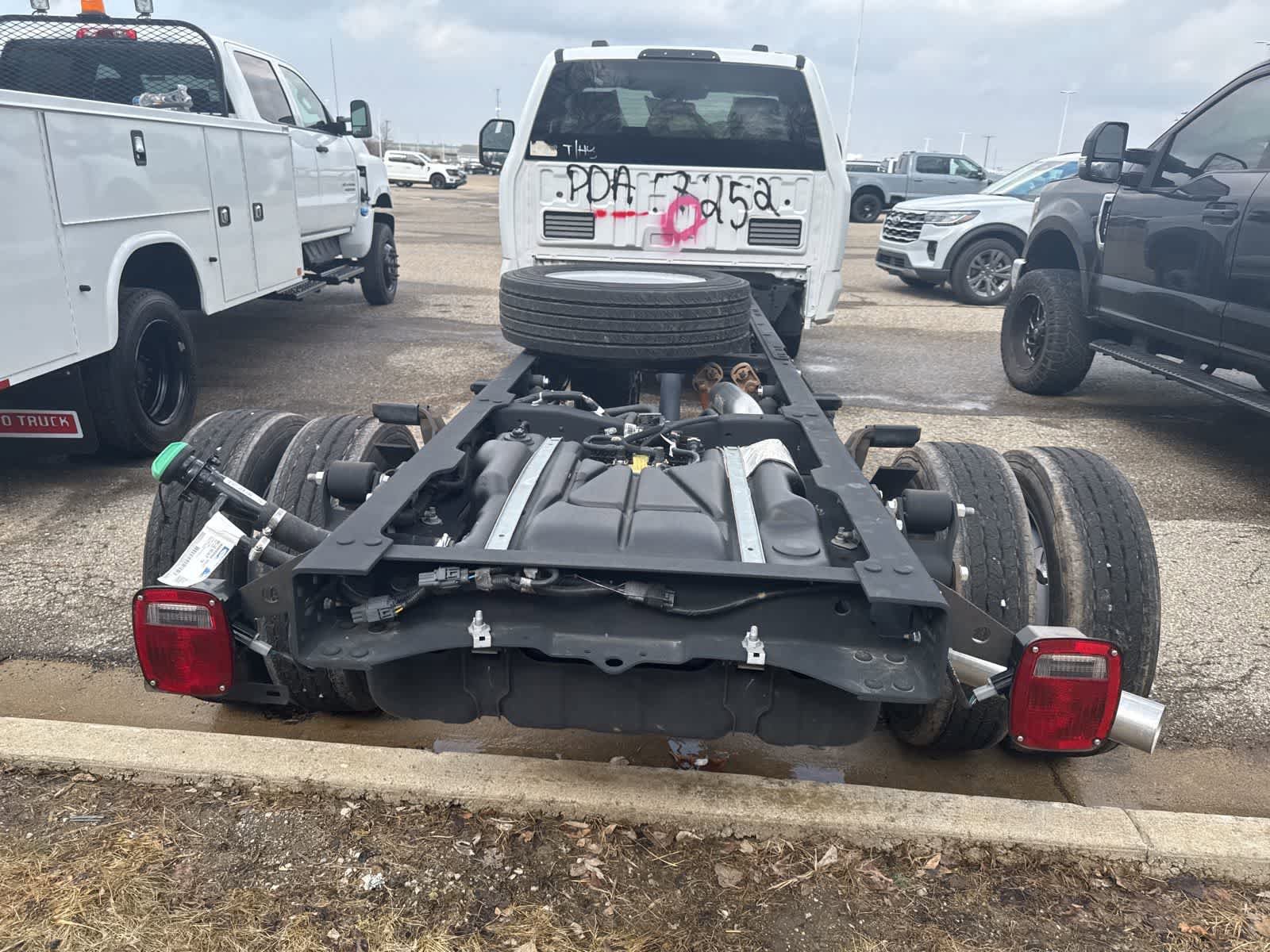 Used 2023 Ford F450 XLT w/ XLT Value Package image 8