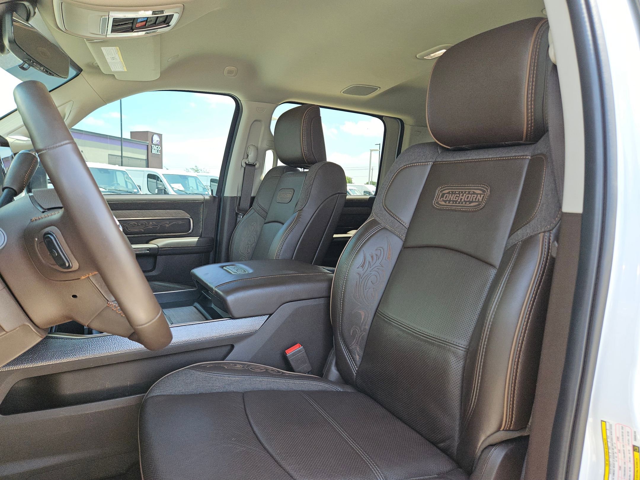 Used 2025 RAM 2500 Limited AWD/4WD image 13