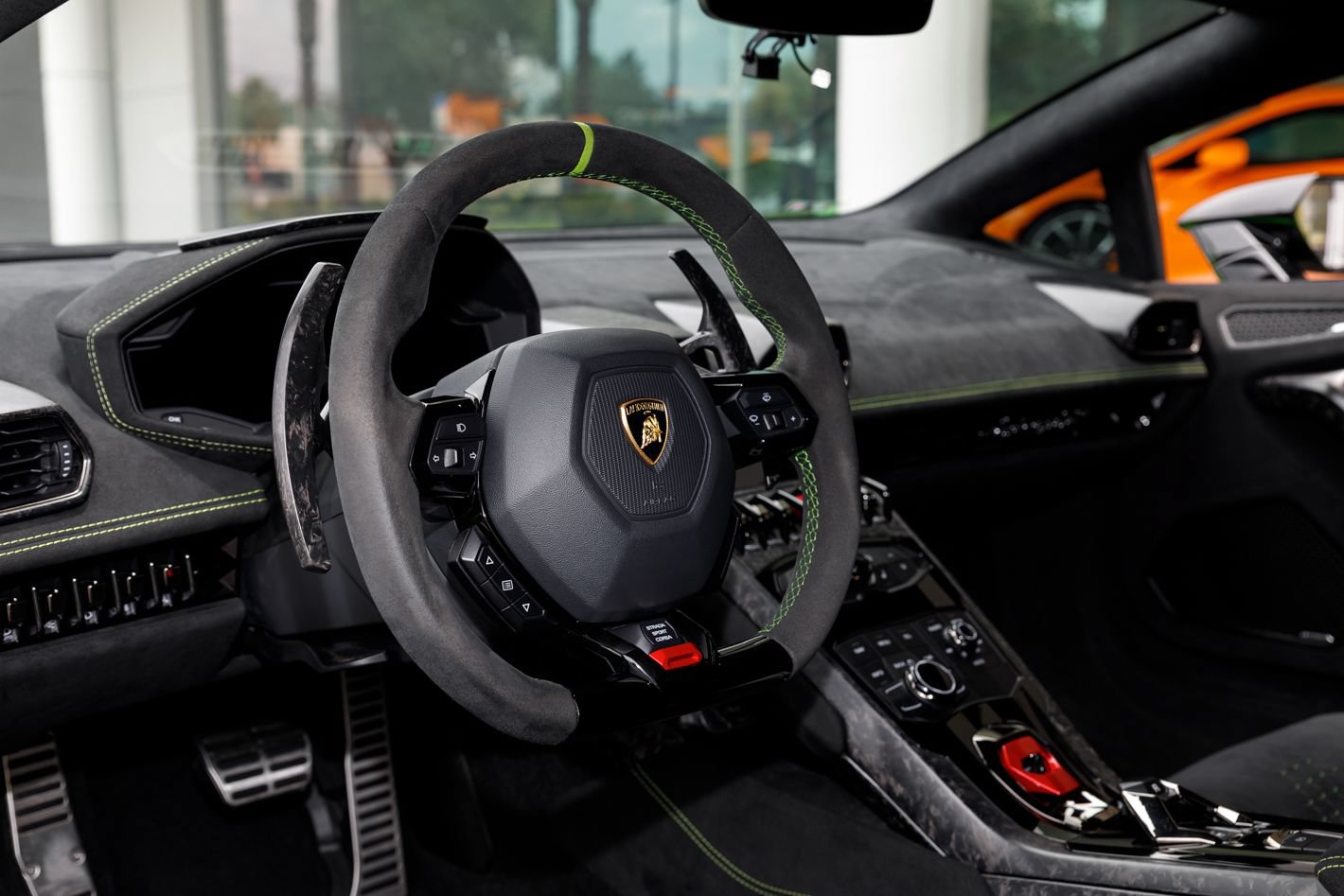 Used 2018 Lamborghini Huracan Performante AWD/4WD image 44
