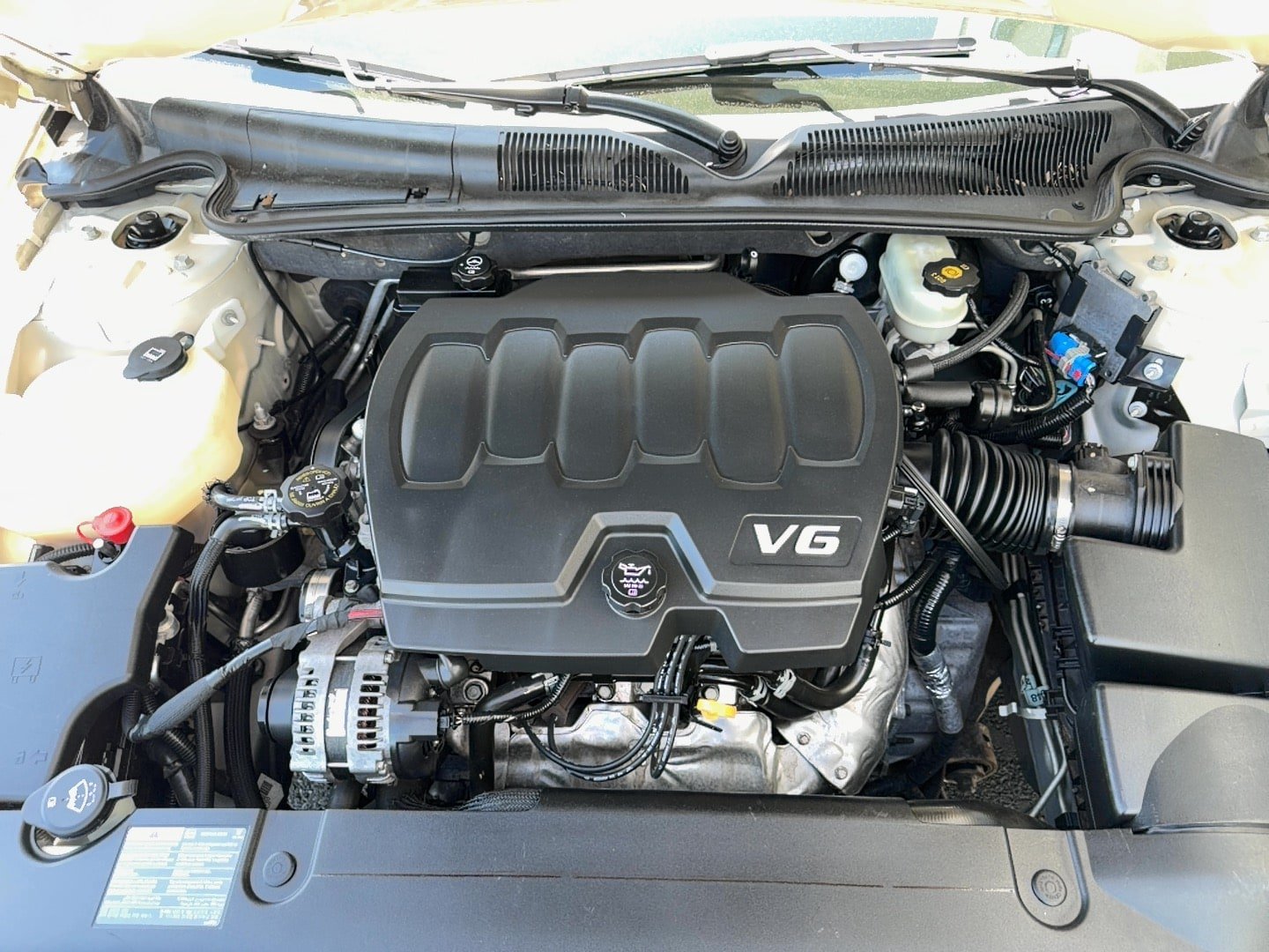 Used 2011 Buick Lucerne CXL FWD image 29