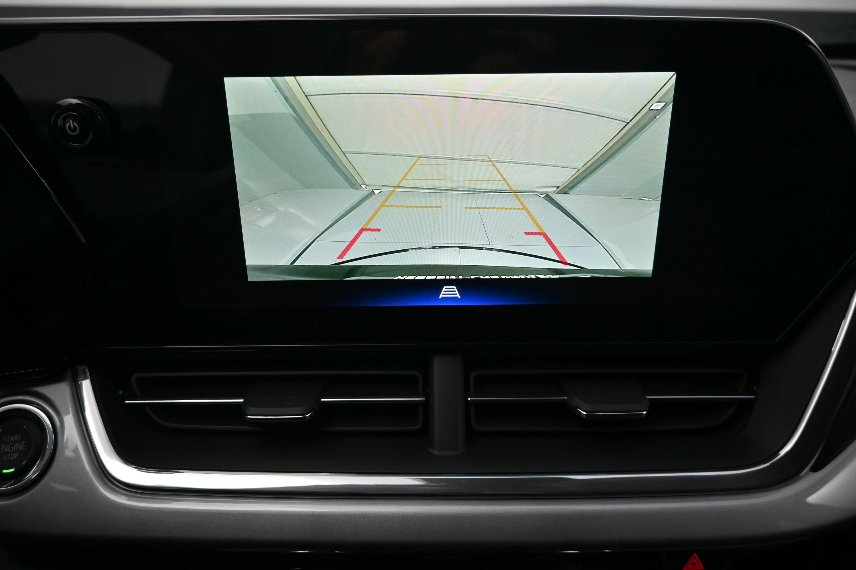 New 2026 Chevrolet Trax LT w/ Sunroof Package FWD image 18