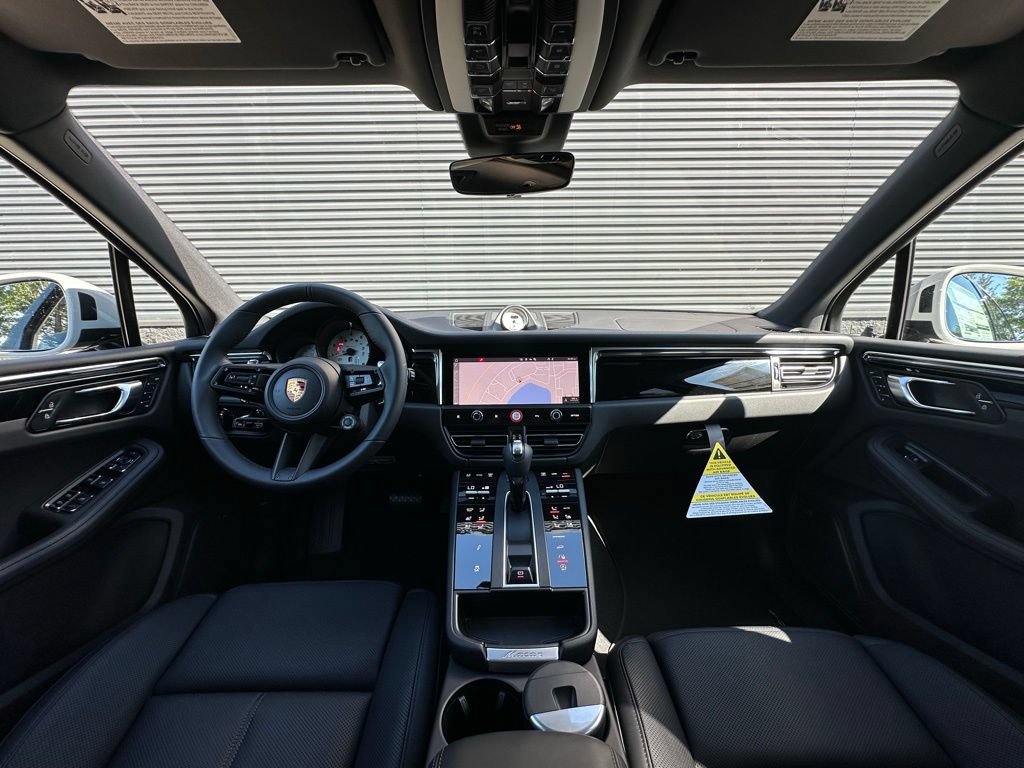 Used 2026 Porsche Macan Turbo AWD/4WD image 6