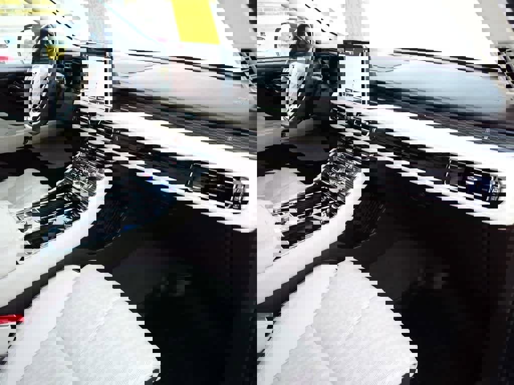 Used 2023 Lincoln Aviator Black Label w/ Dynamic Handling Package image 19