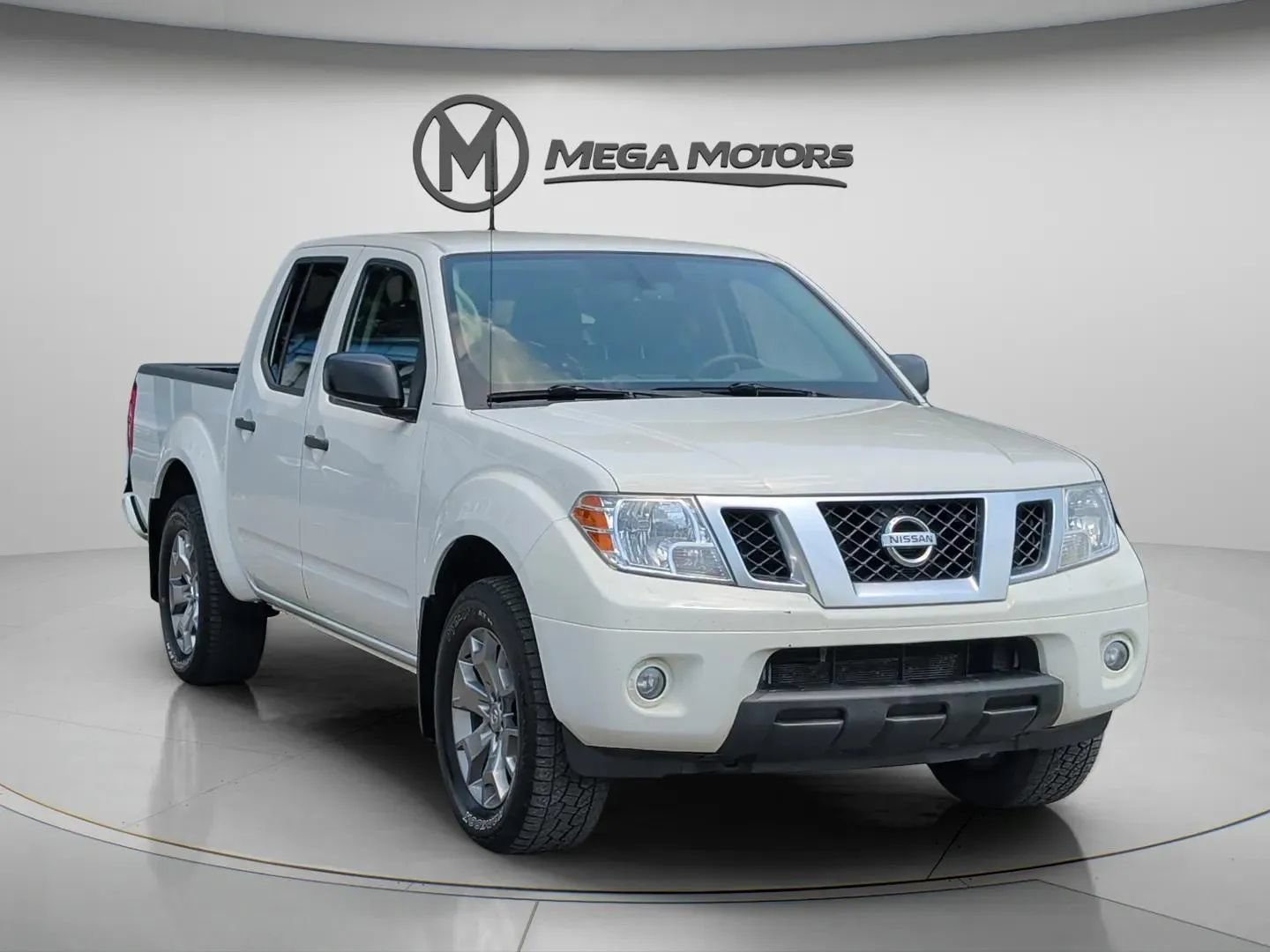 Used 2020 Nissan Frontier SV AWD/4WD image 11