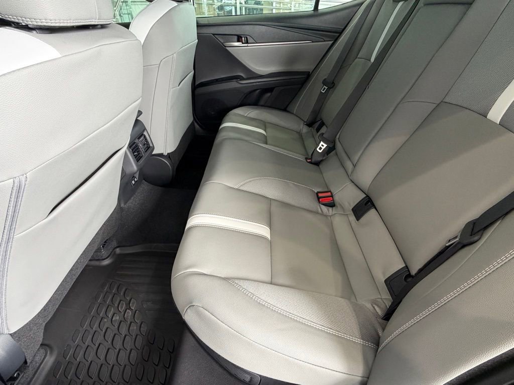 Certified 2026 Toyota Camry SE w/ Convenience Package FWD image 33