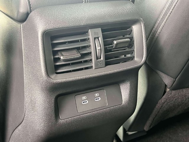 Used 2025 Nissan Murano SL AWD/4WD image 15