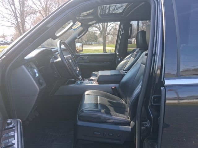 Used 2016 Ford Expedition Platinum image 12