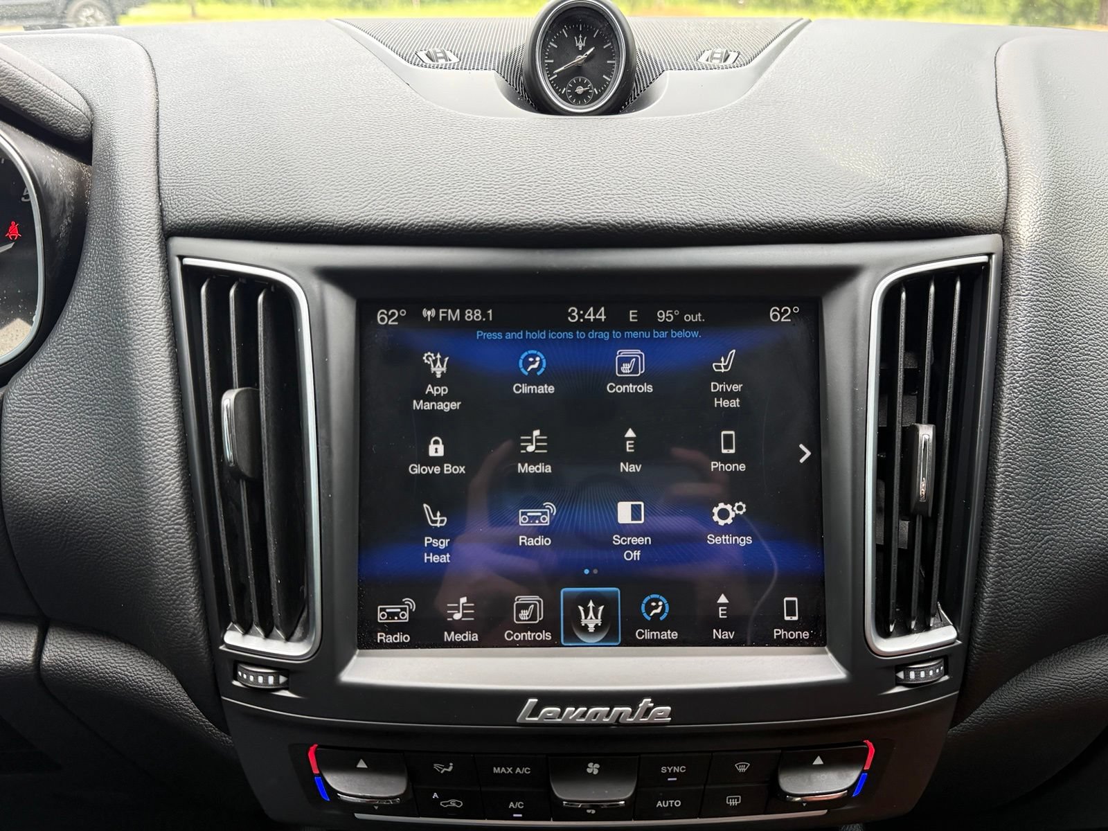 Used 2017 Maserati Levante AWD/4WD image 29