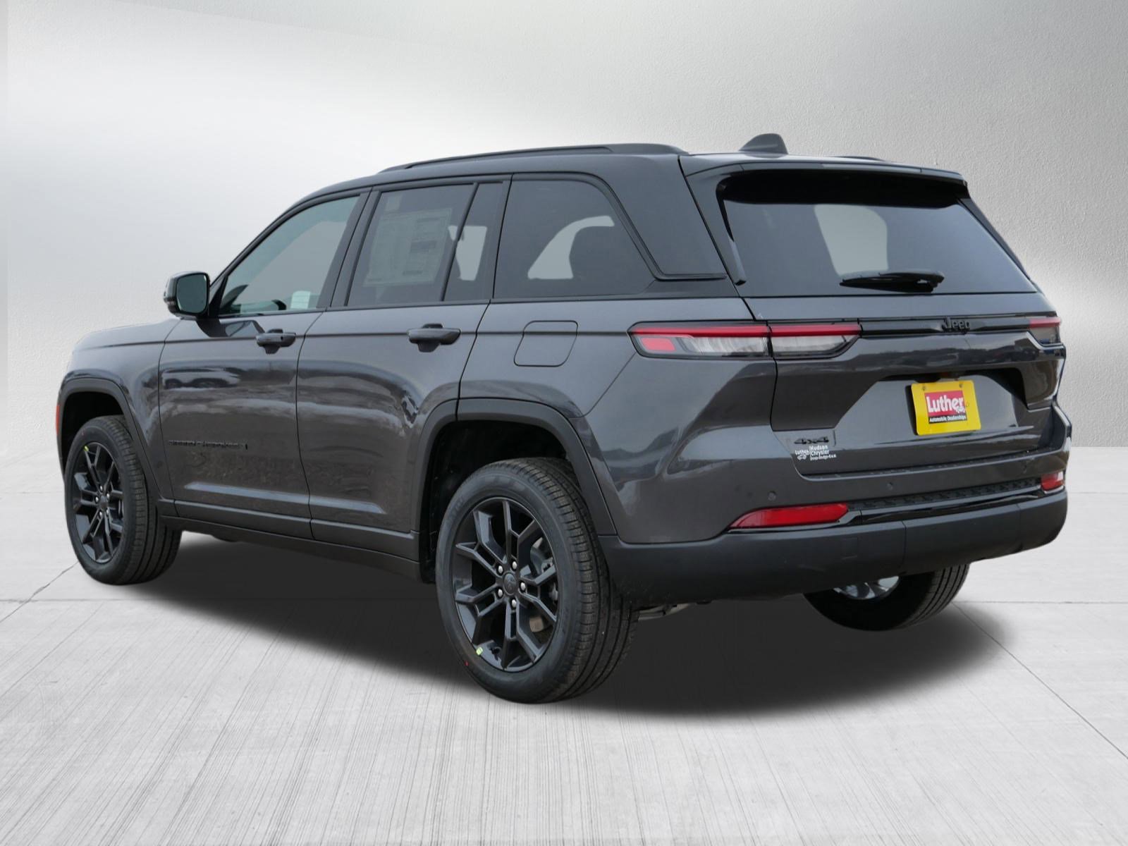 New 2025 Jeep Grand Cherokee Limited w/ Trailer Tow Package image 3