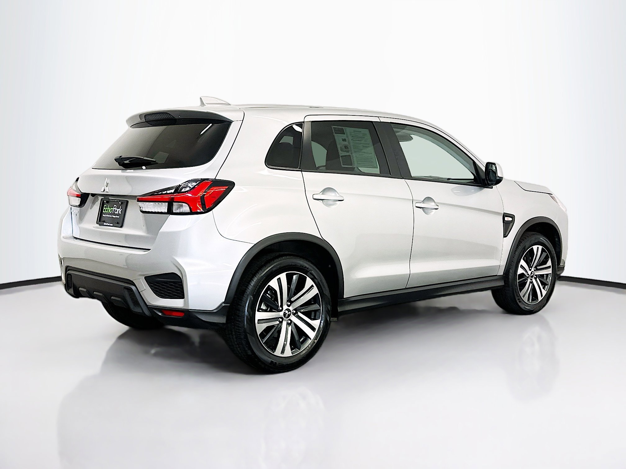 Used 2025 Mitsubishi Outlander Sport ES image 9