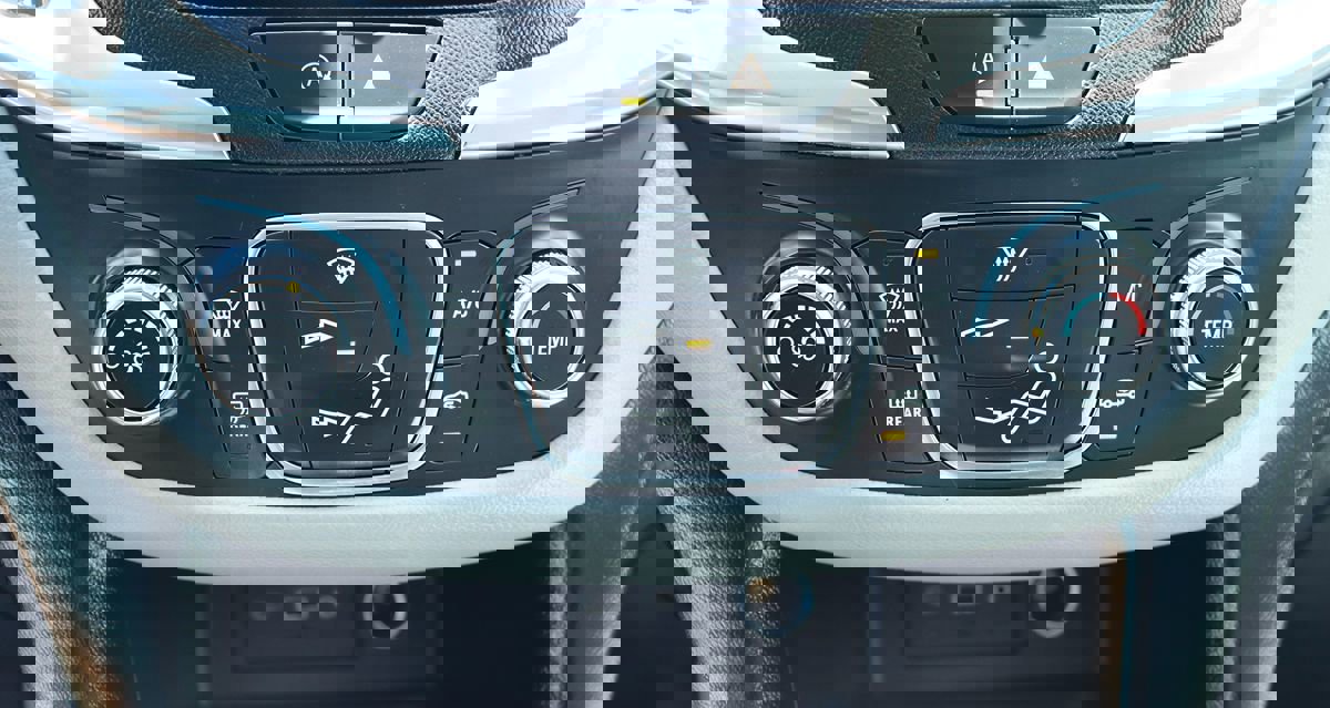 Used 2022 Chevrolet Equinox LT image 50