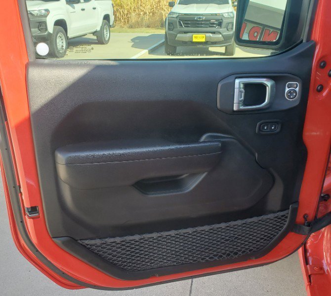Used 2019 Jeep Wrangler Sport S image 12