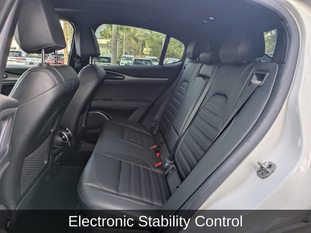 Used 2023 Alfa Romeo Stelvio Veloce image 15