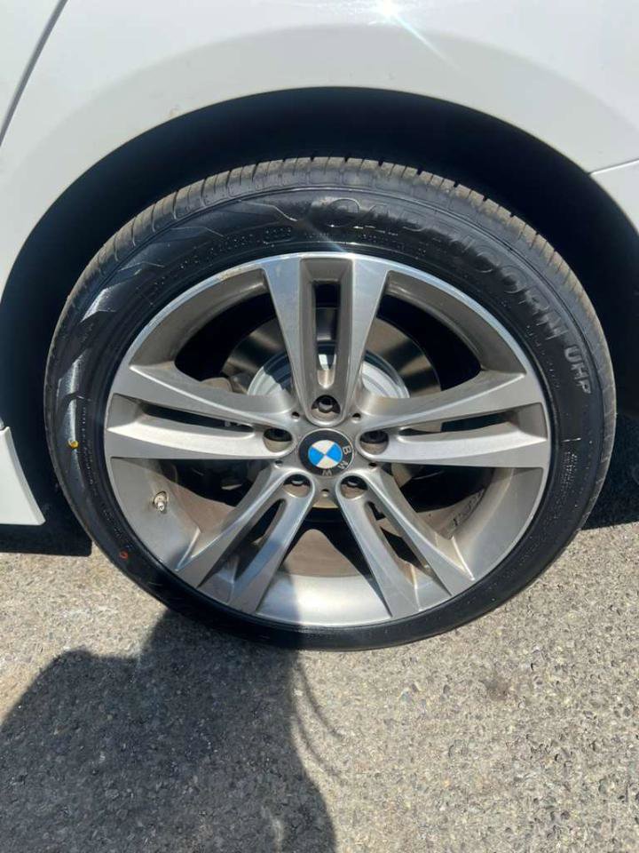 Used 2017 BMW 330i Sedan image 12