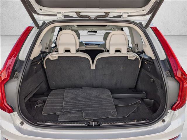 Used 2018 Volvo XC90 T5 Momentum w/ Convenience Package image 6