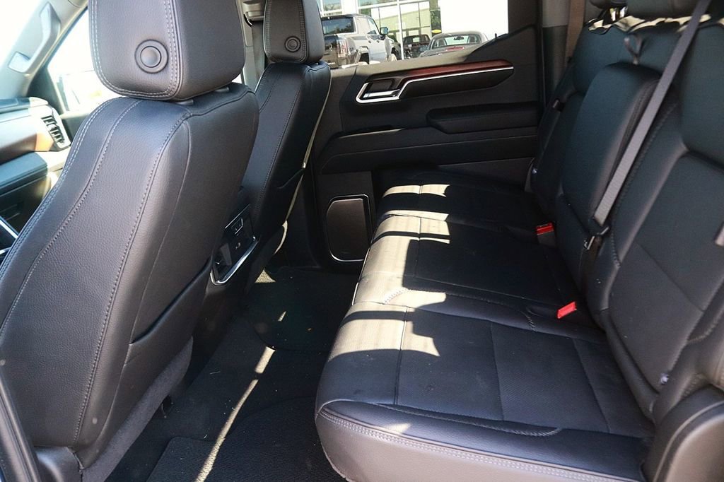 Used 2024 GMC Sierra 1500 Denali w/ Denali Reserve Package AWD/4WD image 16