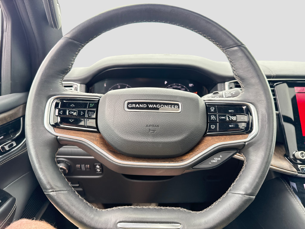 Used 2024 Jeep Grand Wagoneer L 4WD image 15