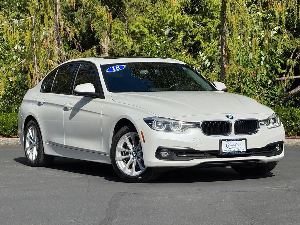 Used 2018 BMW 320i xDrive Sedan w/ Premium Package AWD/4WD image 37