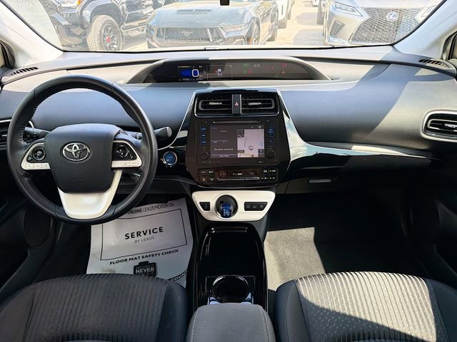 Used 2019 Toyota Prius Prime Plus FWD image 18