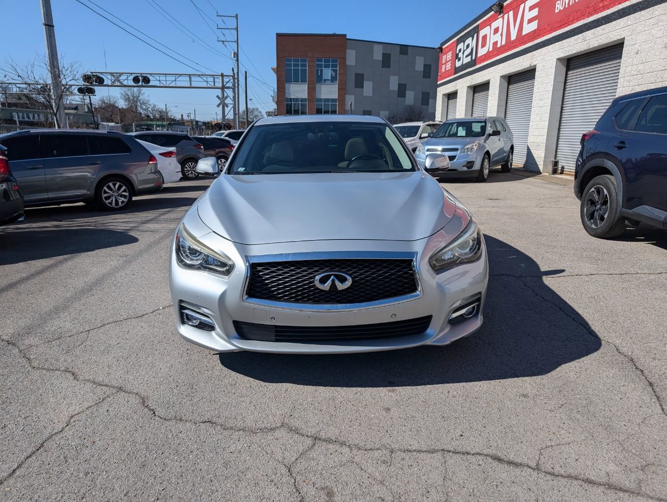 Used 2015 INFINITI Q50 Premium w/ Deluxe Technology Package AWD/4WD image 3