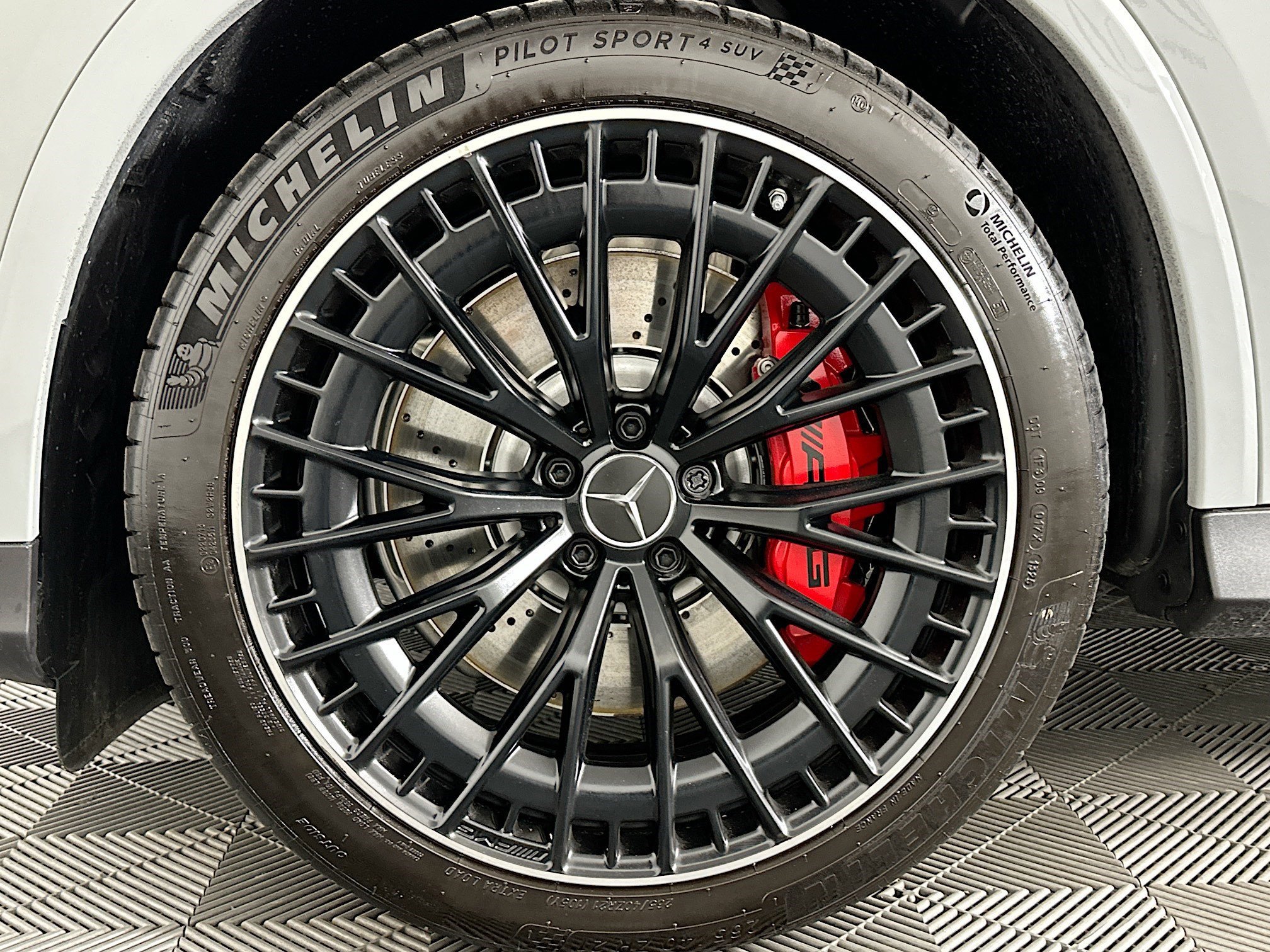 Used 2025 Mercedes-Benz GLC 63 AMG S image 35