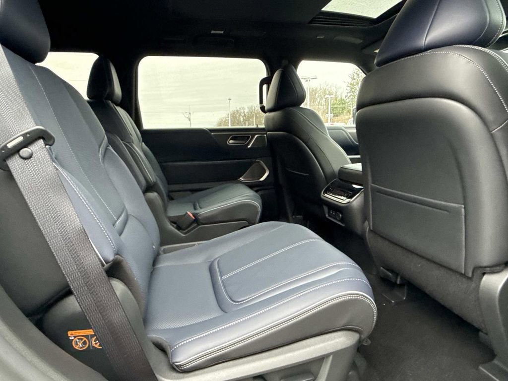 New 2026 INFINITI QX80 SPORT 4D Sport Utility image 21