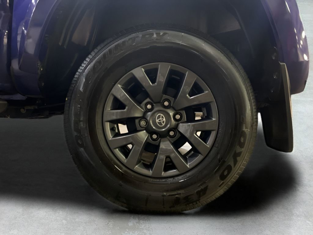 Used 2022 Toyota Tacoma SR5 image 31