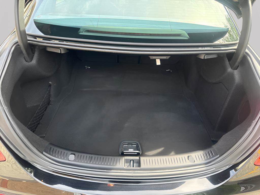 Used 2019 Mercedes-Benz E 300 4MATIC image 12