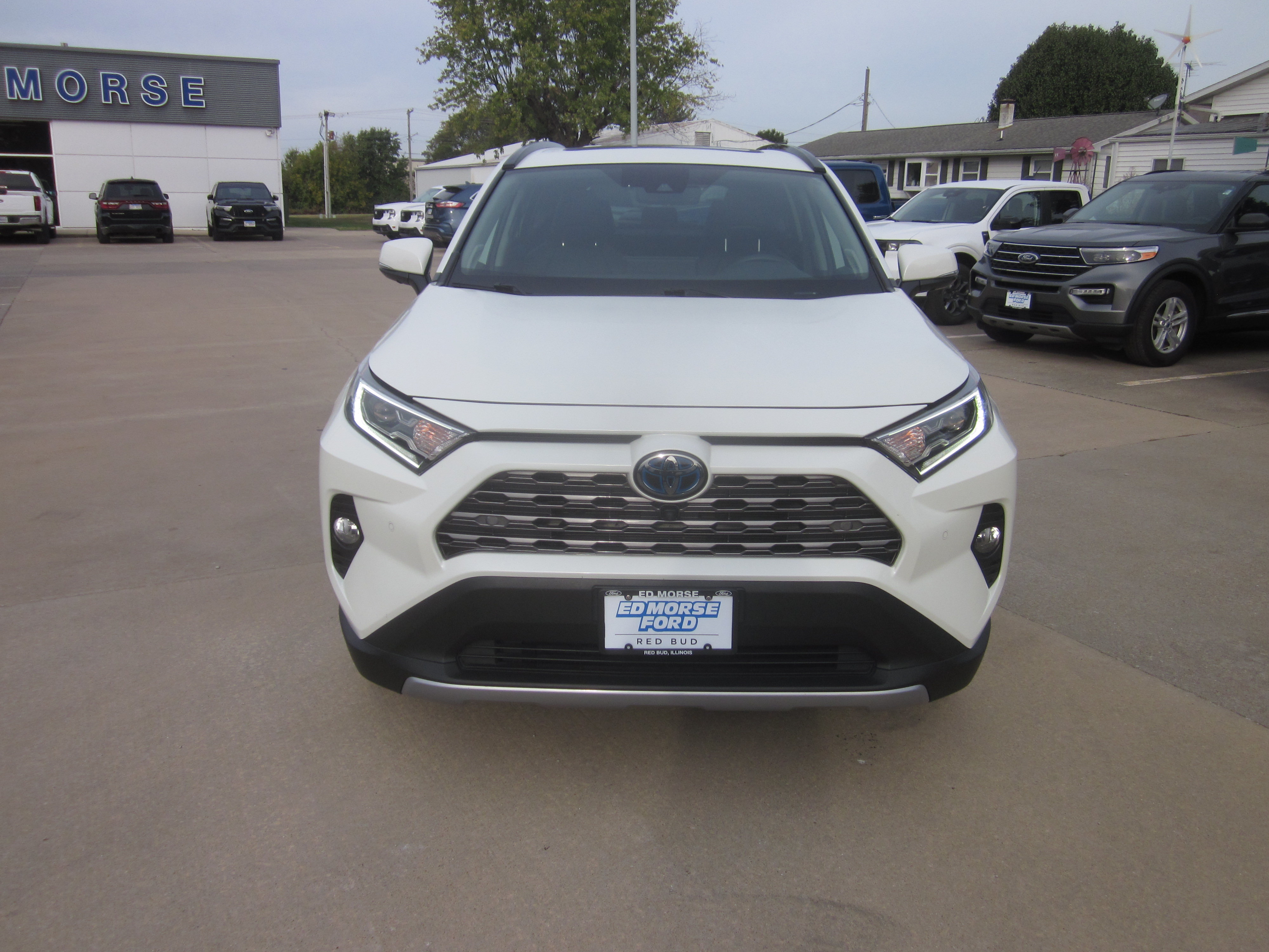 Used 2020 Toyota RAV4 Limited AWD/4WD image 2